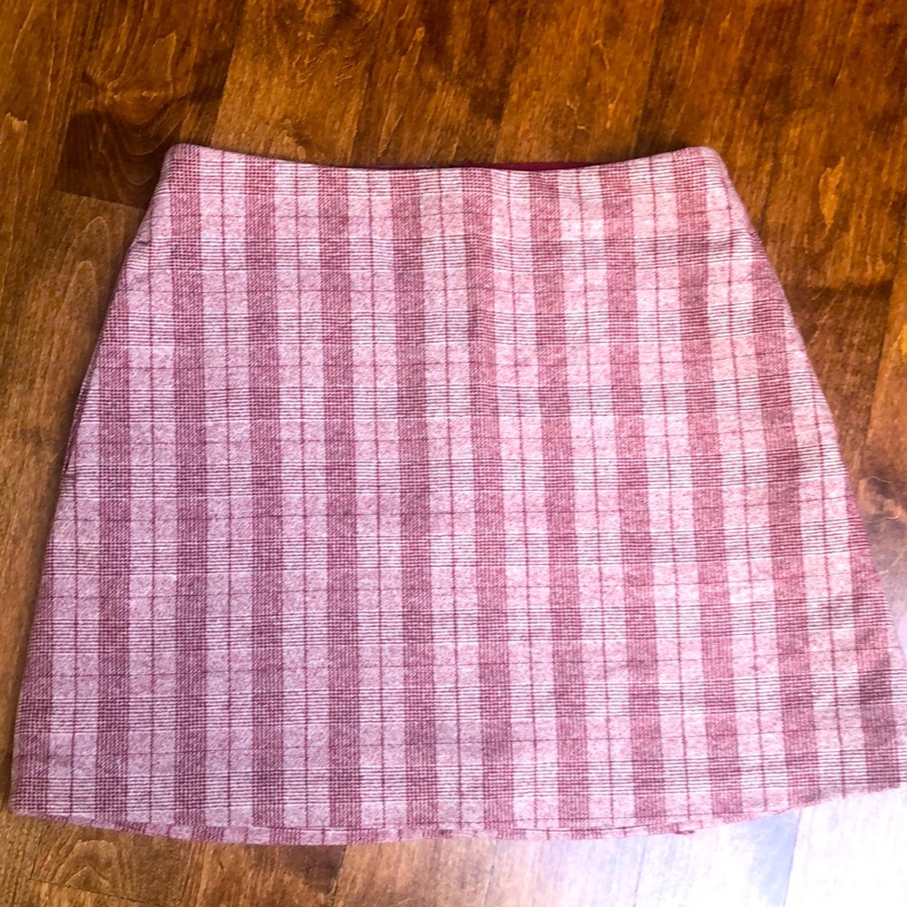 Aritzia/Wilfred plaid skirt. Size 4